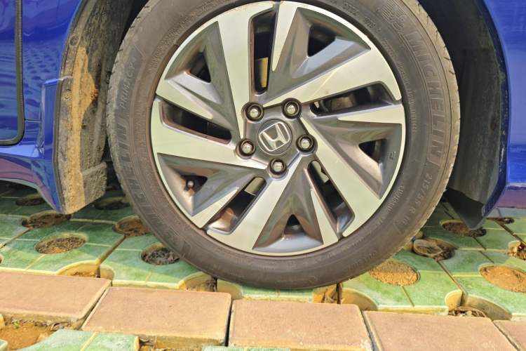 Used Honda Crider 2019 180 Turbo CVT Leading Edition China VI Right Front Wheel Hub