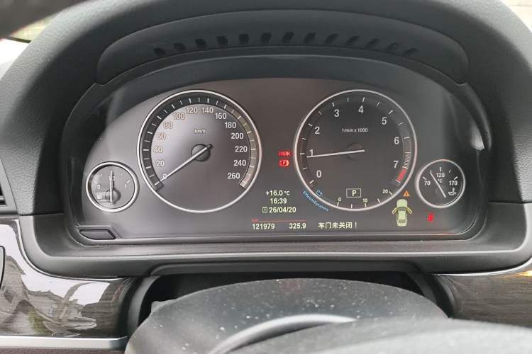 Used BMW 5 Series 2014 525Li Luxury Design Package
