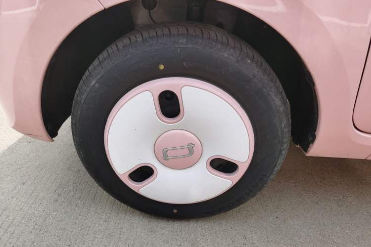 Used Bestune Pony 2024 170km Range Energizing Horse Left Front Wheel Hub