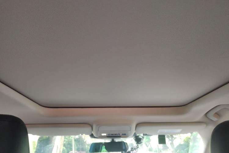 Used Ford Explorer 2023 EcoBoost 285 Four-Wheel Drive Stylish Plus Version 7 Seats
