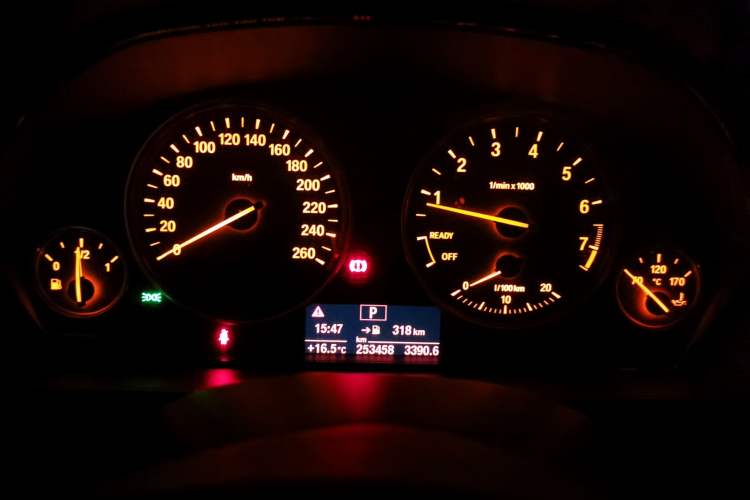 Used BMW 3 Series 2015 320i Active Edition
