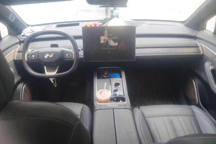 Used ONVO L60 2024 60 kWh Rear-Drive Version Center Console