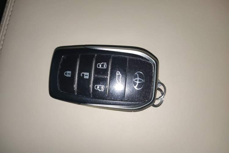 Used Toyota Alphard 2019 Dual-Engine 2.5L Prestige Edition
