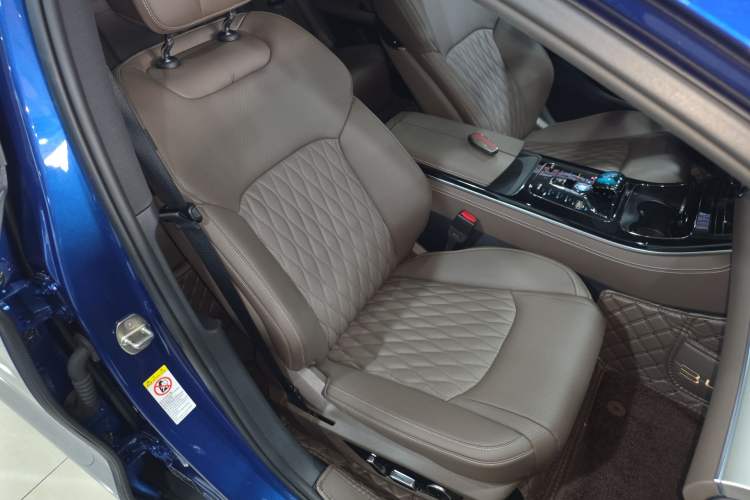 Used BYD Han 2022 DM-i 121KM Prestige Model
