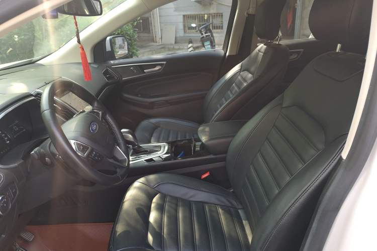 Used Ford Edge 2016 EcoBoost 245 Four-Wheel Drive Titanium Edition 7-Seater Left Front Seat