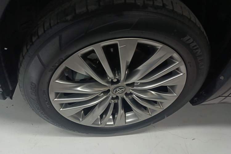 Used Toyota Highlander 2022 Dual-Engine 2.5L Four-Wheel Drive Prestige Version 7 Seats
