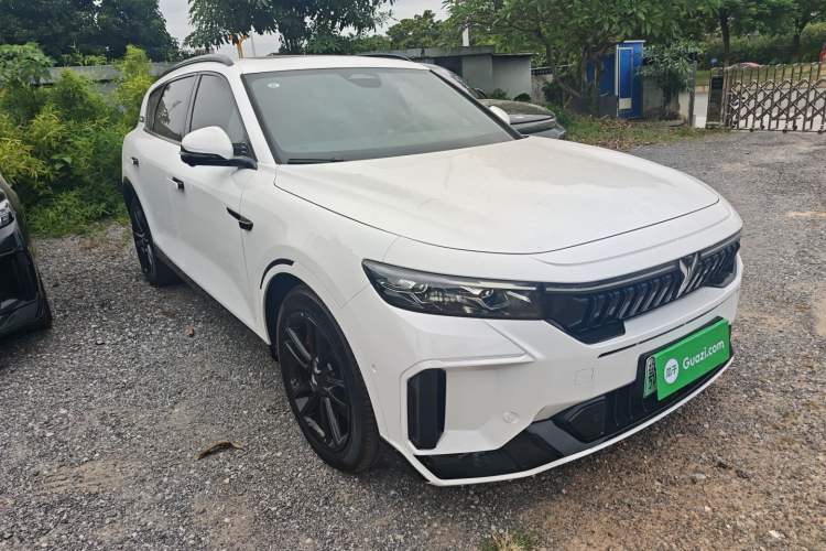 Used VOYAH FREE 2025 318 318 km Rear-Drive Touring Edition Front Right 45 Deg