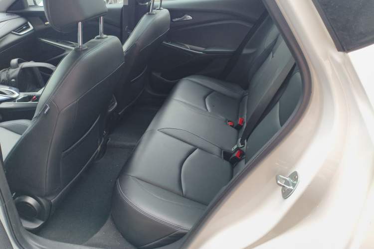 Used Chevrolet Menlo 2022 Starry Edition Left Rear Seat