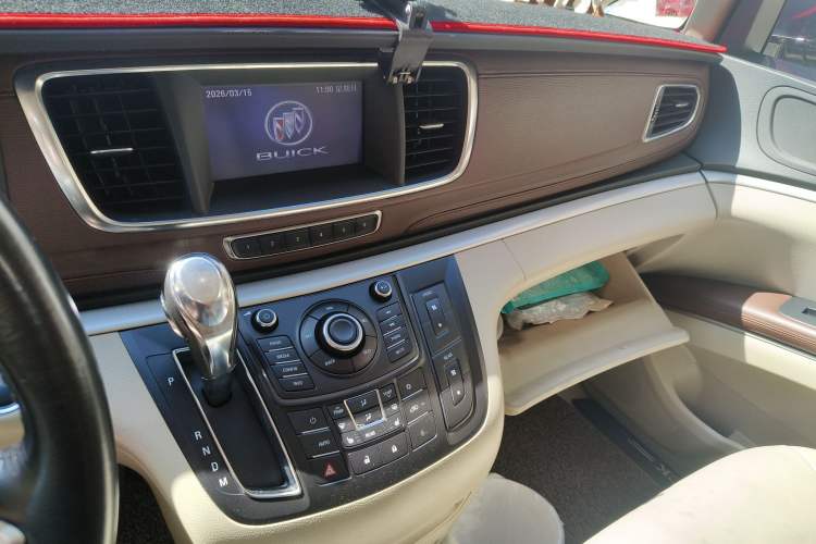 Used Buick GL8 2014 3.0L GT Luxury Business Haoya Edition