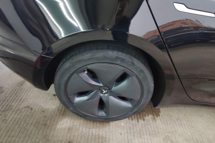 Used Tesla Model 3 2019 Standard Range Rear-Drive Upgraded Version Exterior 5