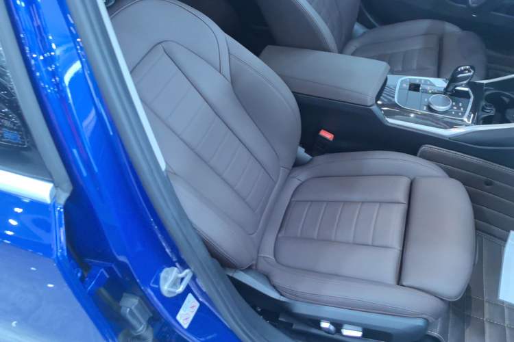 Used BMW 3 Series 2021 Second Facelift 325Li M Sport Package Right Front Seat