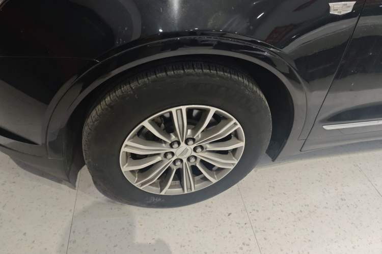 Used Cadillac XT5 2018 25T Luxury Model
