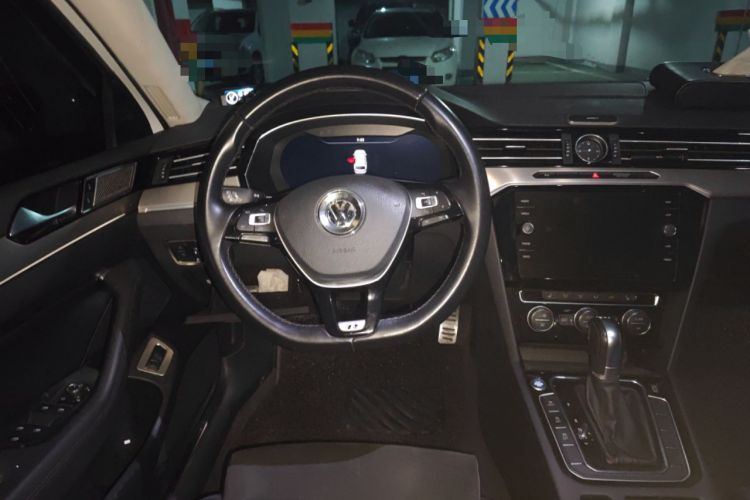 Used Volkswagen Variant 2018 380TSI Two-Wheel Drive Comfort Edition