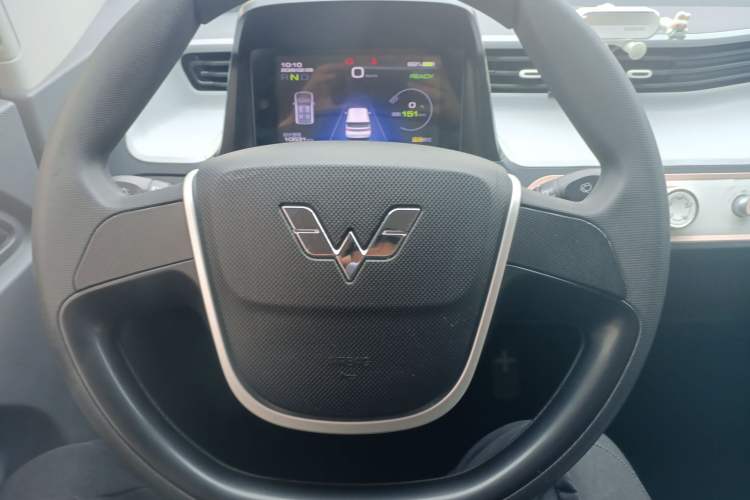 Used Wuling Hongguang MINIEV 2022 Macaron Premium Model – Lithium Iron Phosphate