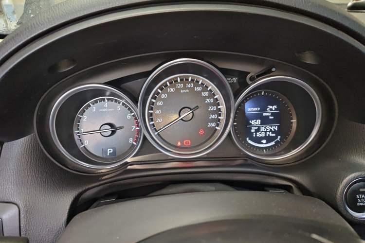 Used Mazda CX-5 2013 2.5L Automatic 4x4 Luxury Version
