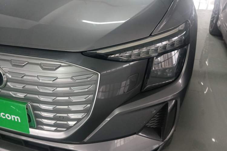 Used Audi Q5 e-tron 2023 40 e-tron Starry Edition Mecha Kit
