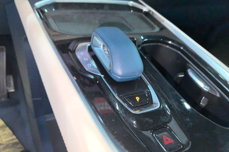 Used Zeekr 009 2024 7-Seater Walk-Through Version Four-Wheel Drive 108 kWh
