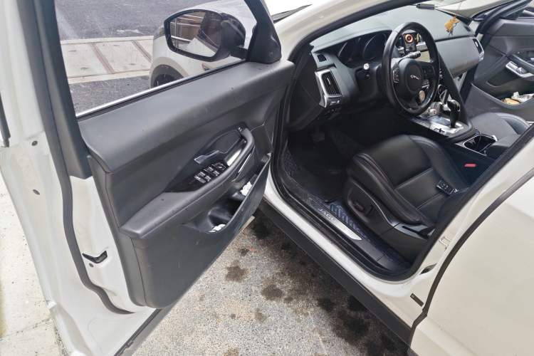 Used Jaguar E-PACE 2018 P200 S China V-standard Driver Seat