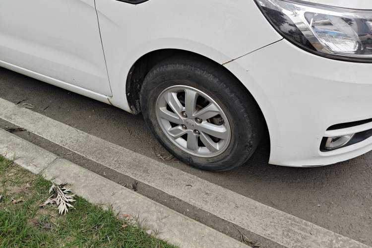 Used Kia K2 2015 Sedan 1.4L MT GLS