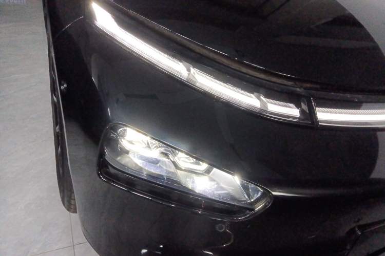 Used XPeng P7 2023 586E Right Front Headlight