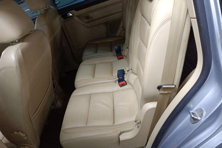 Used Volkswagen Touran 2011 1.4T DSG ZhiZhen Edition 5 Seats Left Rear Seat