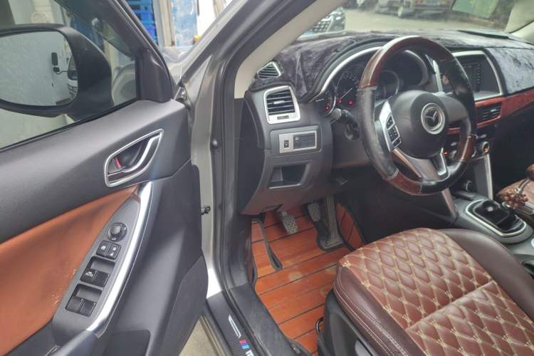 Used Mazda CX-5 2015 2.0L Manual Two-Wheel Drive Comfort Version