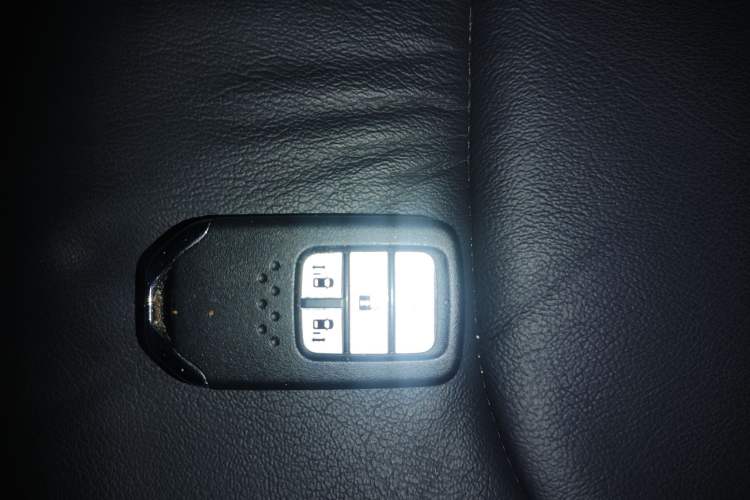 Used Honda Elysion 2016 2.4L Style Edition
