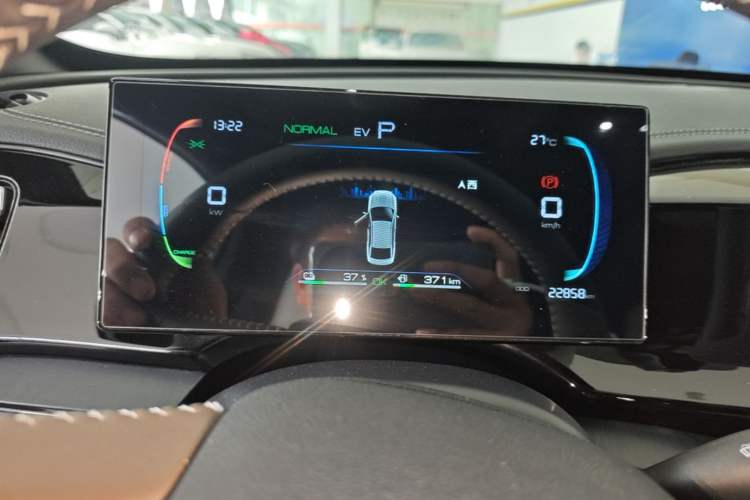 Used BYD Qin PLUS 2024 HONOR Edition DM-i 55KM Leading Model