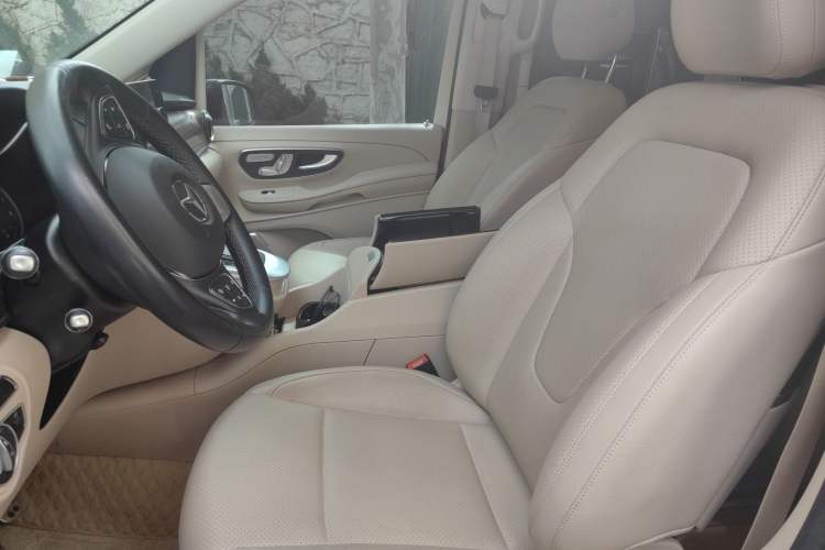 Used Mercedes-Benz V-Class 2020 V 260 Prestige Edition Left Front Seat