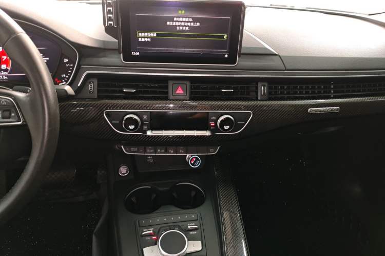 Used Audi A4L 2019 40 TFSI Fashion Edition China VI Emission Standard