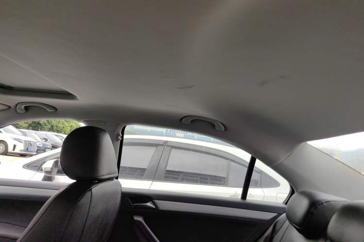 Used Volkswagen Jetta 2013 1.6L Automatic Comfort Model Headliner