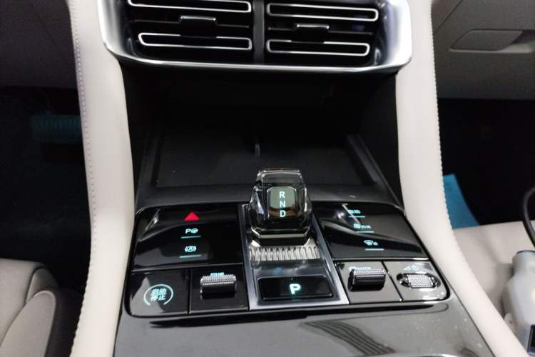 Used BYD Song PLUS New Energy 2025 EV Intelligent Driving Edition 520km Luxury Model
