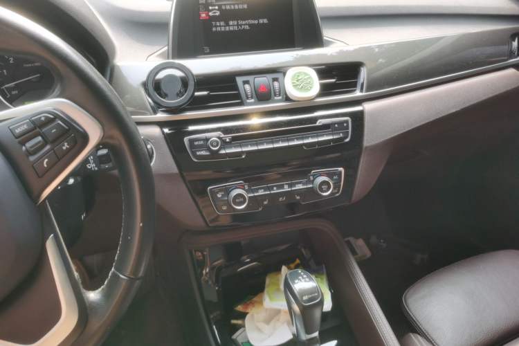 Used BMW X1 New Energy 2017 xDrive25Le Audio And AC Panel