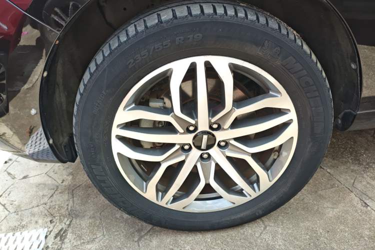 Used Wey VV5 2019 Upgraded Model 2.0T Two-Wheel Drive Ultra-Luxury Version China V Standard