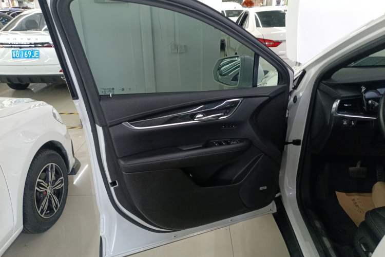 Used Cadillac XT5 2021 28T Luxury Model