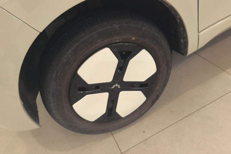 Used Wuling Hongguang MINIEV 2024 3rd Generation 215km Advanced Version
