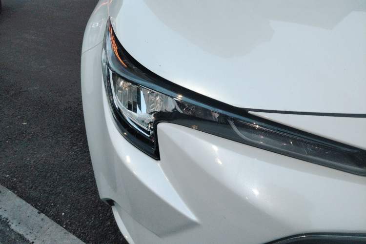 Used Toyota Levin 2021 185T CVT Luxury Edition Right Front Headlight