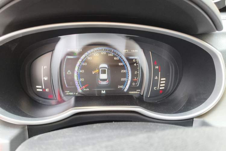 Used Geely Auto Emgrand X7 Sport 2016 2.0L Manual Smart Connect Version Instrument Cluster