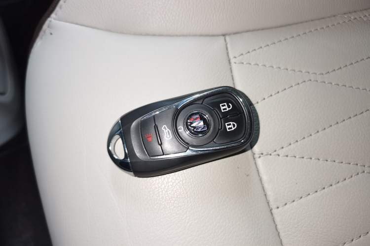 Used Buick GL8 2021 Land Cruiser Executive Class 652T Luxury Model