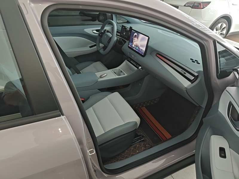 Used MG 4 EV 2026 Model 437 Composed Edition — 24
