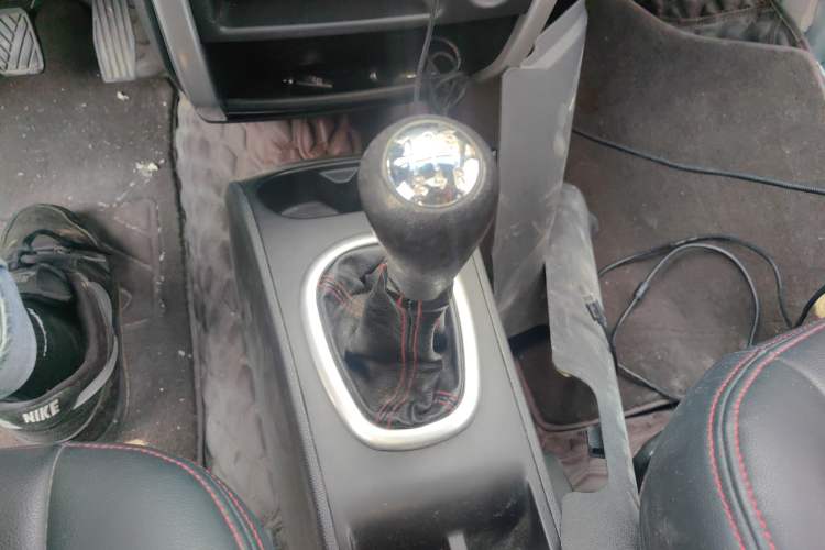 Used CHANGAN CX20 2014 1.4L Manual Sunroof Navigation Version – China IV Standard