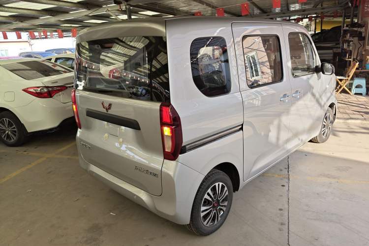 Used Wuling Zhiguang New Energy 2025 Standard Model
