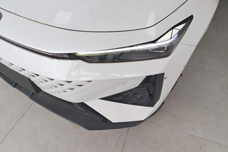 Used CHANGAN UNI-V 2024 1.5T Prestige Edition
