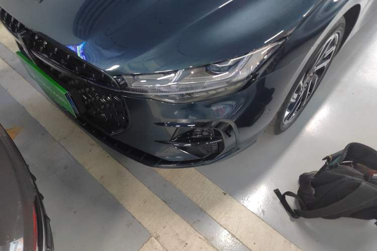 Used Lincoln Z 2022 iKoo Centennial Limited Edition Left Front Headlight