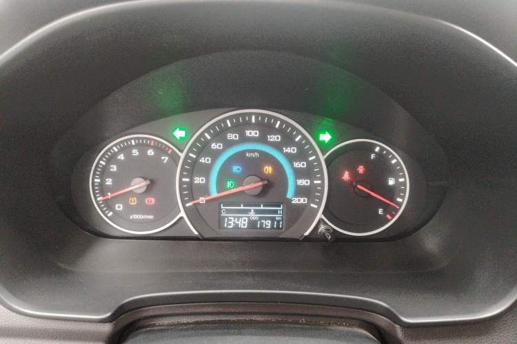 Used Wuling Hongguang V 2022 1.5L Enjoy Edition Hydraulic Power Steering LAR