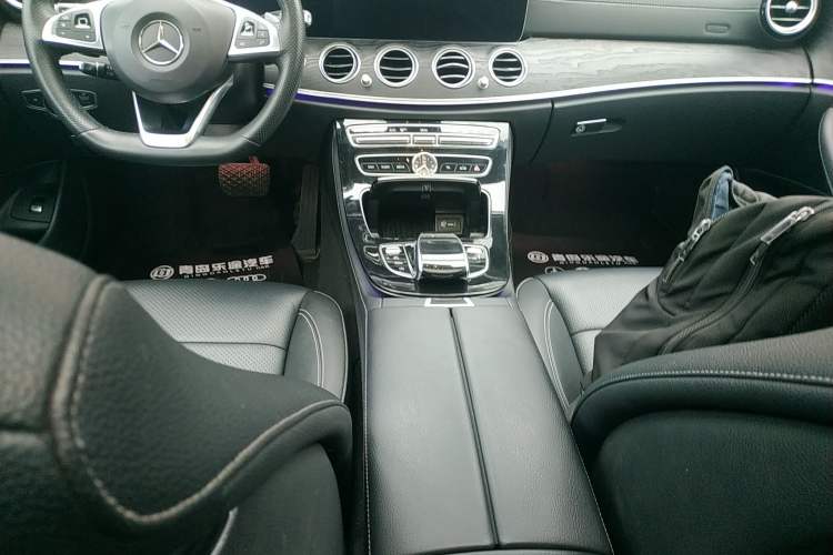 Used Mercedes-Benz E-Class 2016 E 300 L Sporty and Stylish Model
