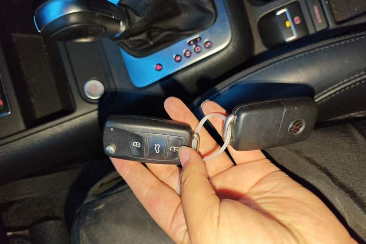 Used Volkswagen Tiguan 2015 1.8TSI Automatic Two-Wheel Drive Luxury Model Vehicle Key