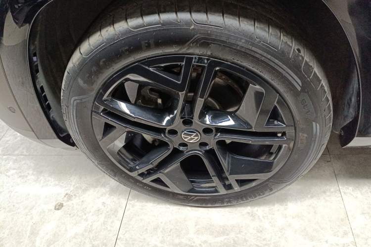 Used Volkswagen Teramont 2025 Tiguan Pro 450TSI Four-Wheel Drive Summit Edition
