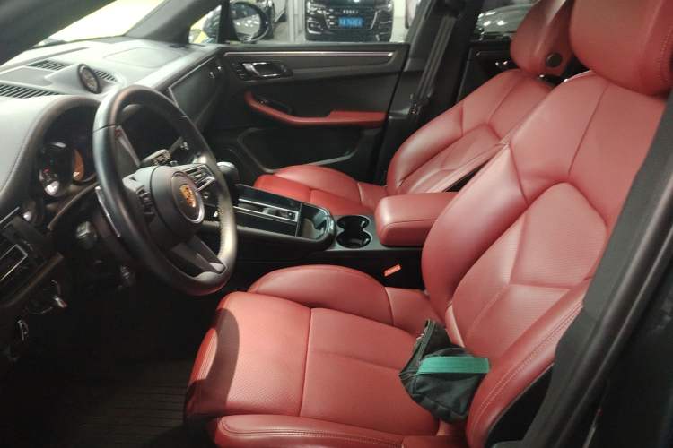 Used Porsche Macan 2022 Macan 2.0T