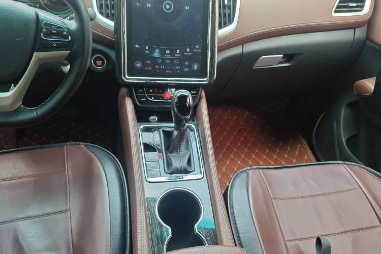 Used SWM X7 2017 1.5T Automatic Prestige Version 7 Seats
